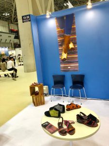 Specializing in shoes since 2013, Uzuri K&Y introduces a unique African flare to compliment any clothing outfit,  which redefines one's view of elegance.