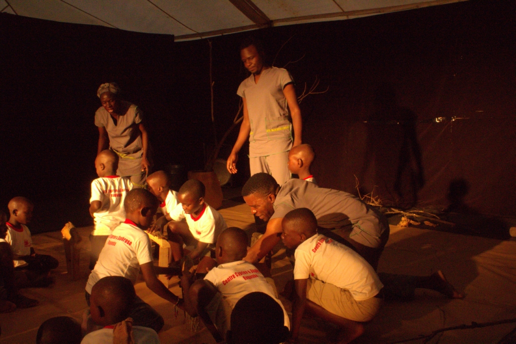 Kina Festival, a biennial event dedicated to theater for young audiences. Its fourth edition, which took place in Kigali, presented unique stage pieces...