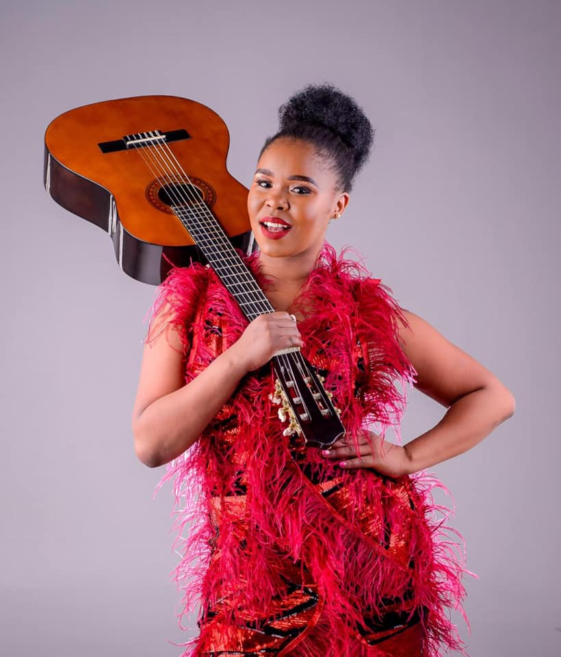 Zahara goes on to admit how indeed the record label gave her a really hard time, where she woke up into realization of how she was being exploited off her artistry, which further pushed her into depression.  